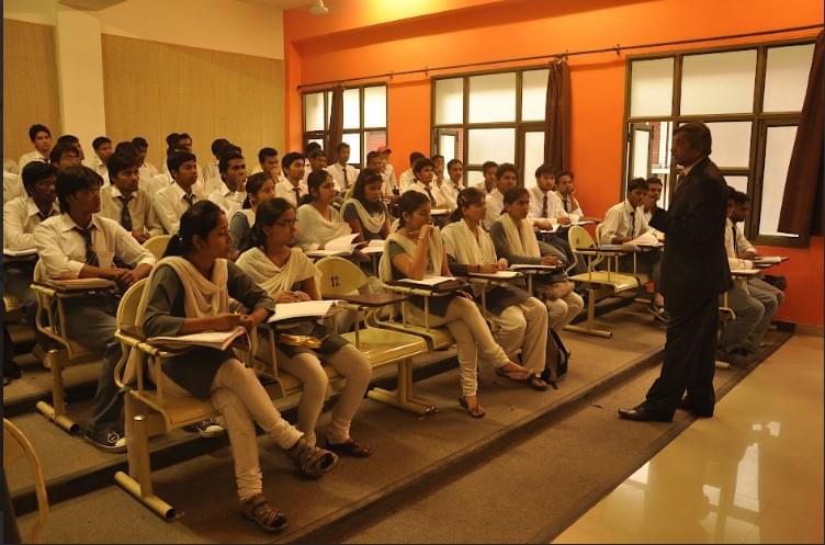 Shobhit University Meerut Campus and Infrastructure photo 8